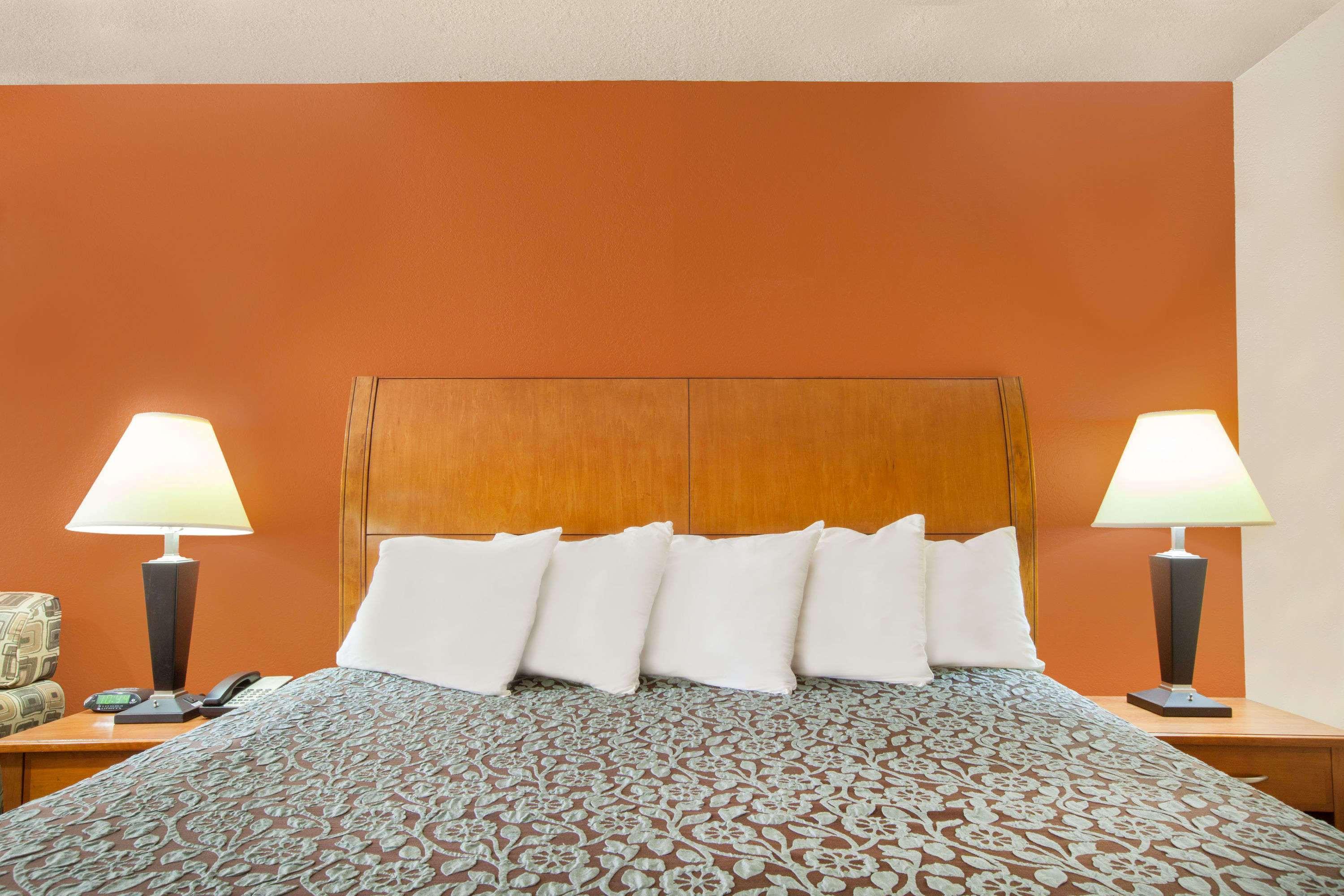 Days Inn By Wyndham Centerville Kültér fotó